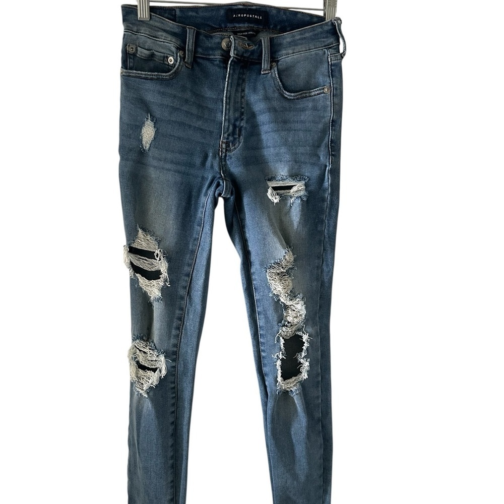 Aeropostale Woman’s Distressed Blue Jeans High Rise Jegging Size 2